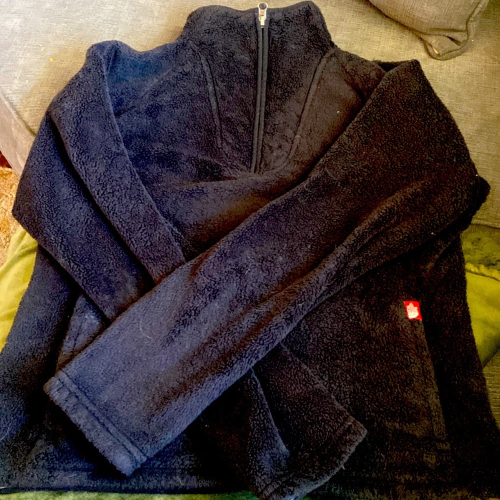 Women’s Northface Black size medium fleece half zip
